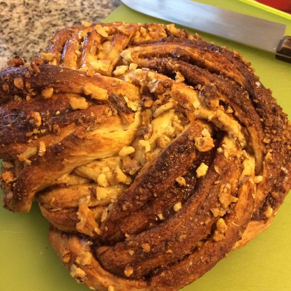 [阿妮塔♥bread] 肉桂花冠捲。 : melody0525一起做