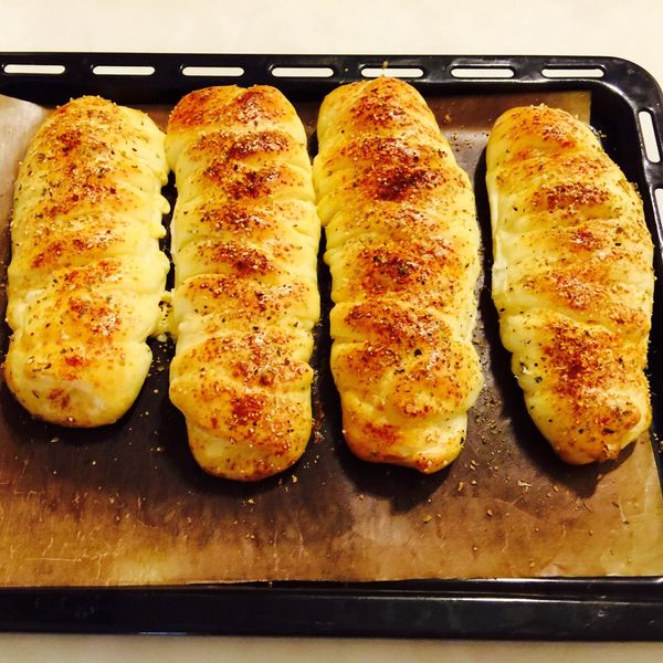 熱狗起司麵包 : 姚紅一起做