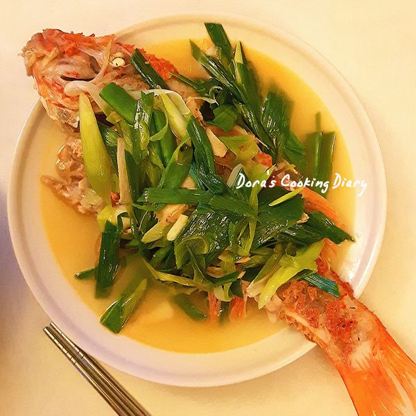 麻油蒜苗鮮魚[福壽純芝麻油玩料理]：Humei芙米 一起做