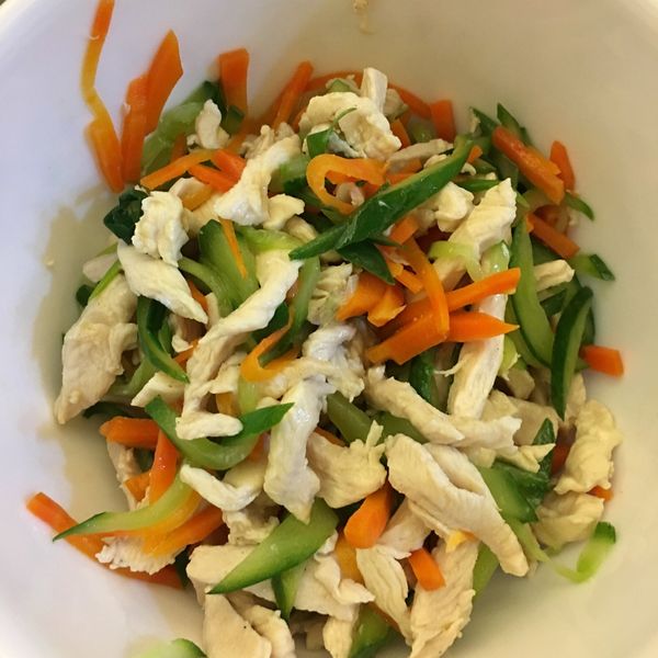 蛋白質滿點の超簡單涼拌雞絲。 : Dharma Lee一起做