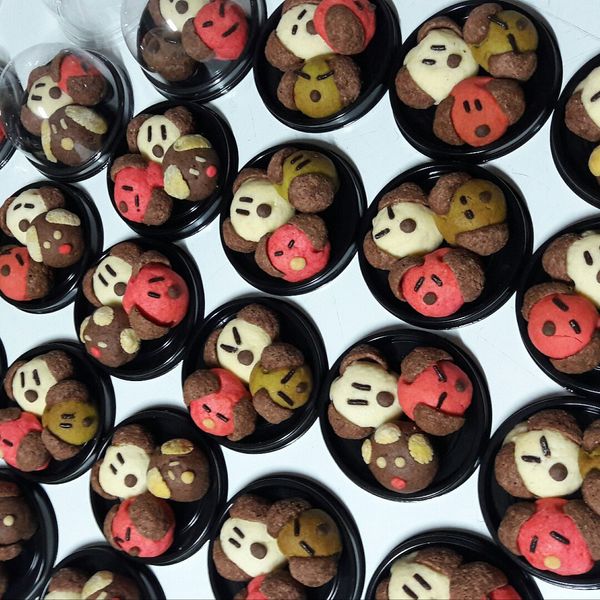 一口咬下超療癒的手作萌狗餅乾 : 卡玟一起做