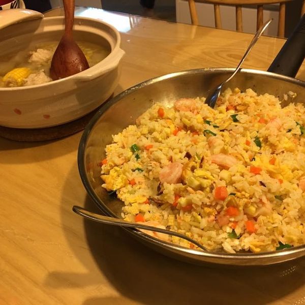 蝦仁火腿蛋炒飯：柔義理的灶咖 一起做
