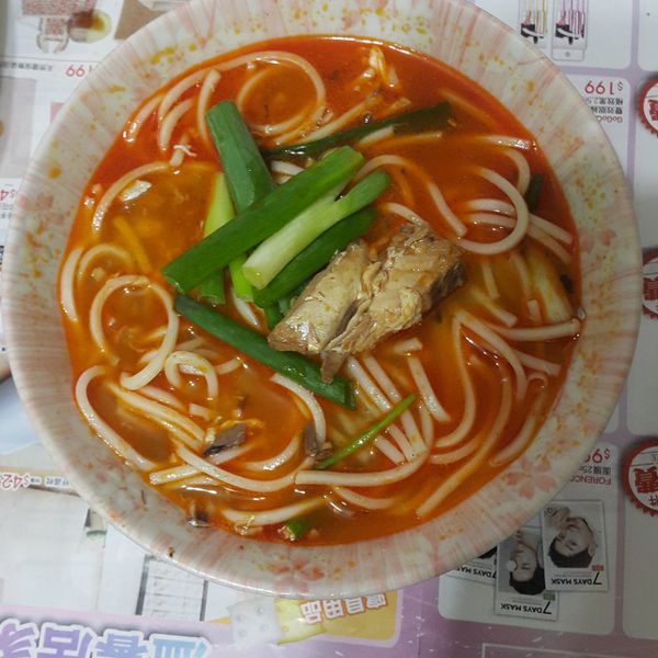 罐頭美食 - 蕃茄鯖魚麵:Vies 一起做