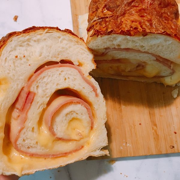 火腿起司吐司：貢丸 一起做