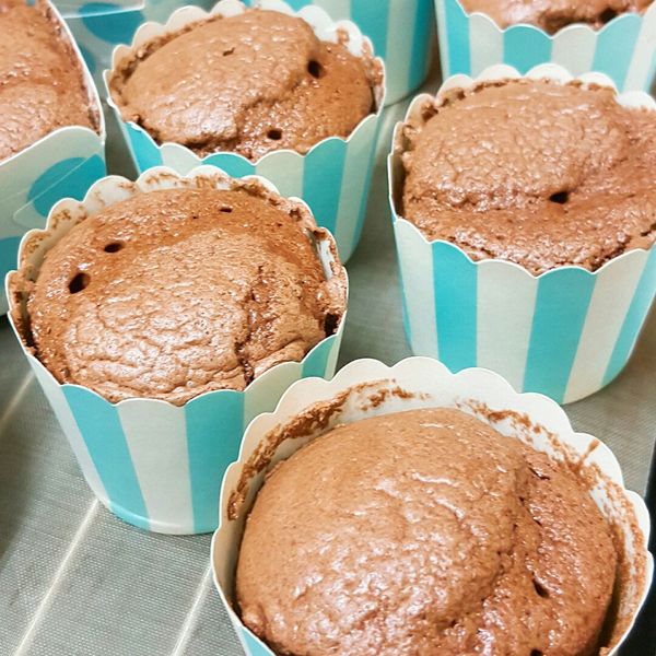 巧克力杯子蛋糕 : Yuanyuan Luo一起做