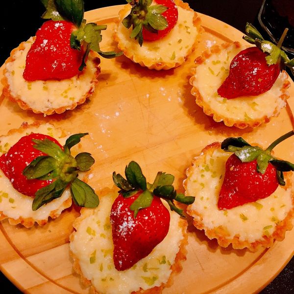 卡士達草莓塔~ : Yi-Ju Chen一起做