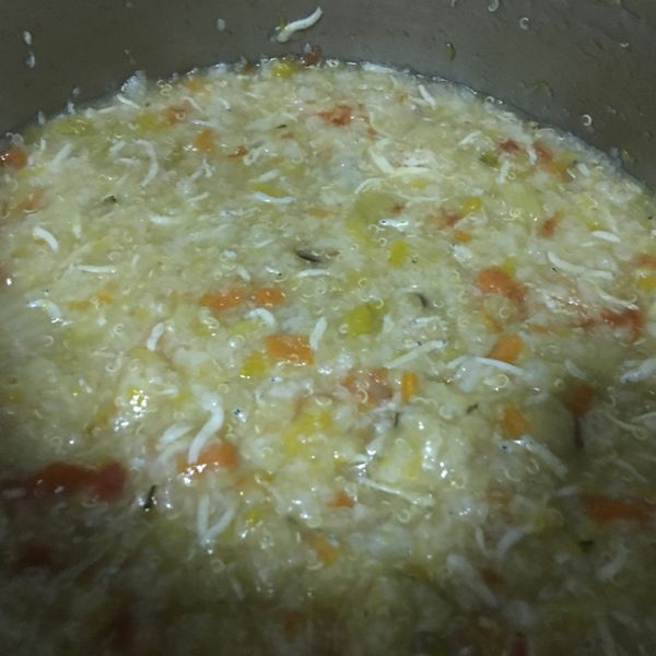 寶寶副食品👶🏻吻仔魚蔬菜粥 : LJ Lin一起做