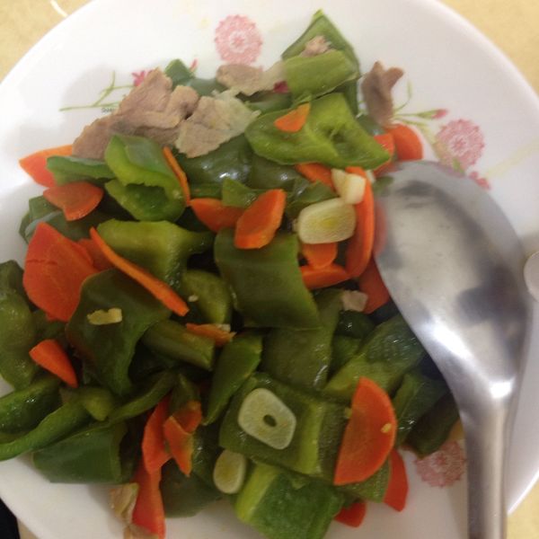 五彩繽紛青椒玉米甜~^-^(素食)：tweetybear 一起做