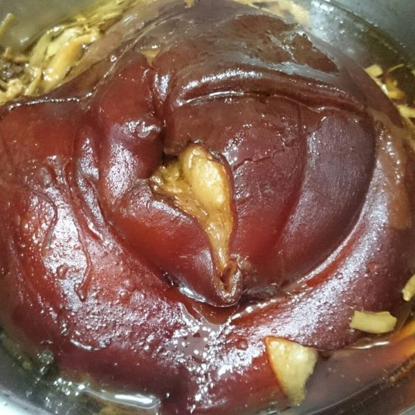 年菜～紅燒蹄膀：Apple Wu 一起做