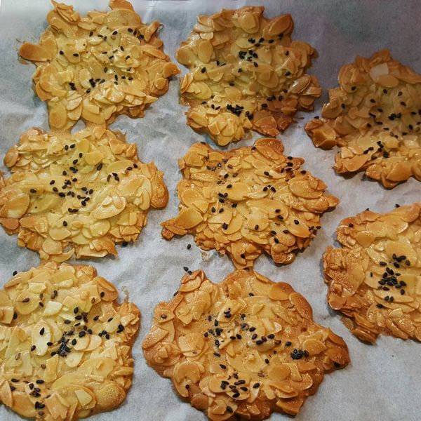 香酥脆杏仁瓦片：帶著雙寶👬做美食的馬麻 一起做