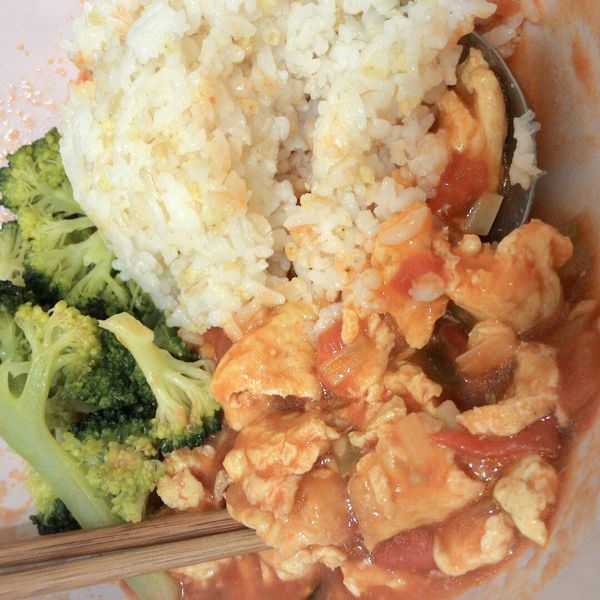 【番茄滑蛋】小孩愛上它的兩個秘訣：Pei Pei 吳 一起做