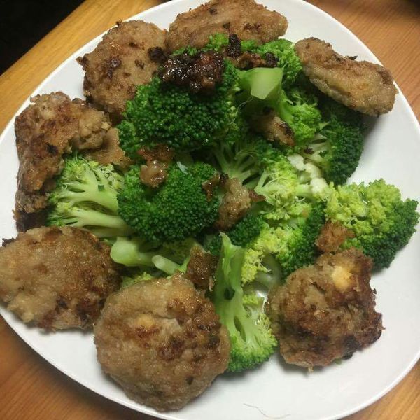 美味彈牙~蔥燒獅子頭：Surgeon 一起做