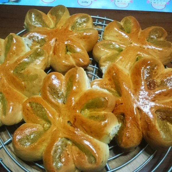 抹茶幸運草麵包【麥典麵包專用粉】 : 林小瑩一起做