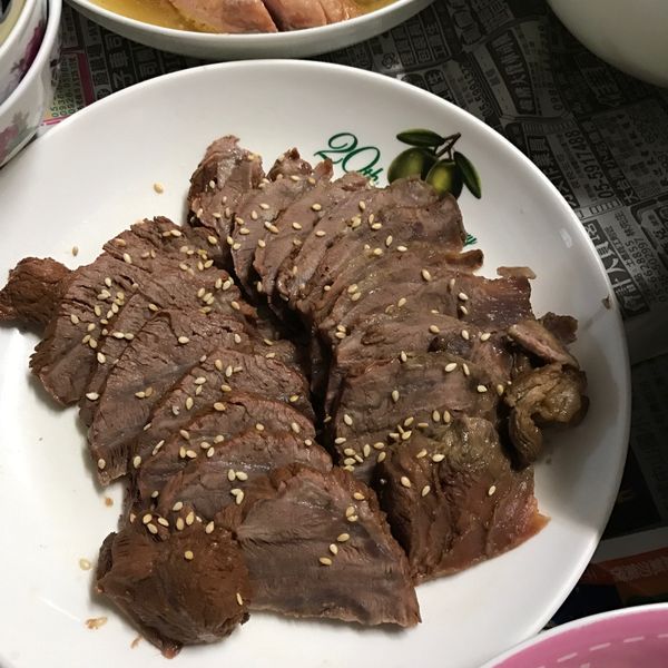 紹興滷牛腱_電鍋料理 年菜前菜 : Cathy一起做