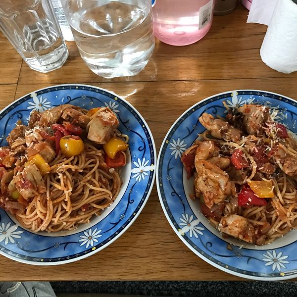 雞肉甜椒義大利管麵乾炒：Claire Lee 一起做