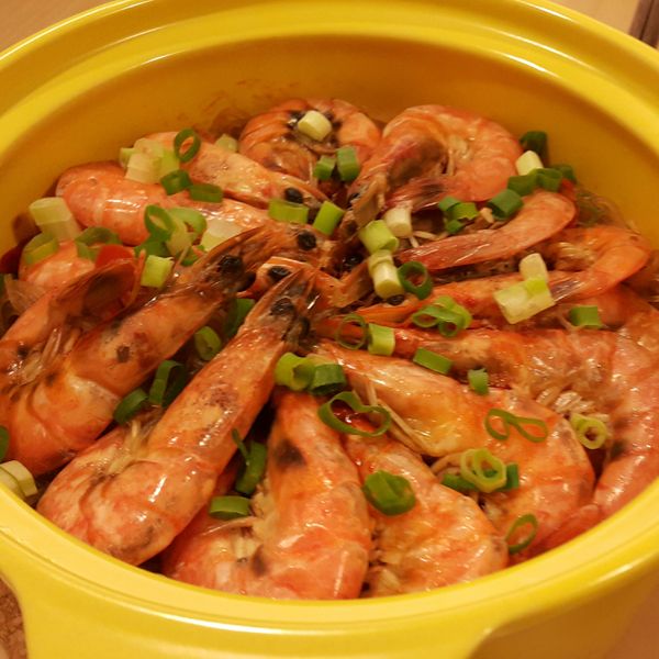[一鍋到底]吮指好滋味~鮮蝦粉絲煲 : Choco Chang一起做