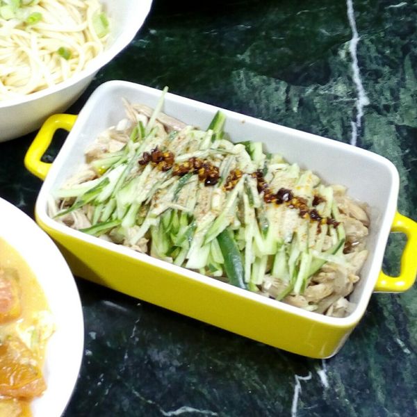 涼拌黃瓜雞絲:Paula Tsai 一起做