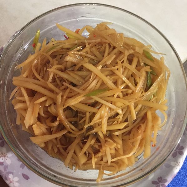 道地眷村味-醋溜土豆絲(馬鈴薯) : 華圈圈一起做