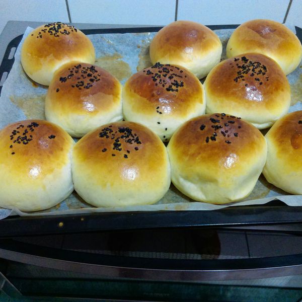 肉鬆麵包 : 鮑雲萍一起做