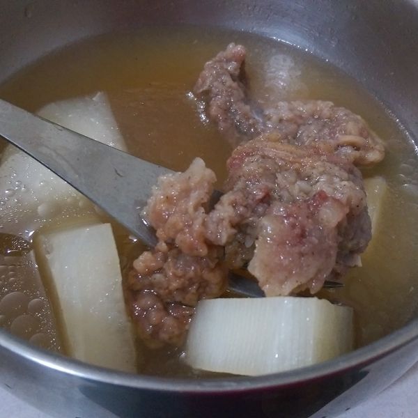 排骨酥湯[牛頭牌厲害電鍋] : 全全薇薇愛下廚一起做