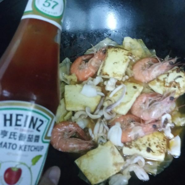 茄味雙鮮豆腐煲 : 蘇珊一起做