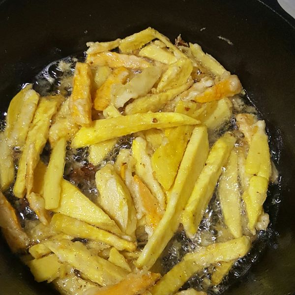 酥炸地瓜薯條

#郭爸小農地瓜 : jane一起做