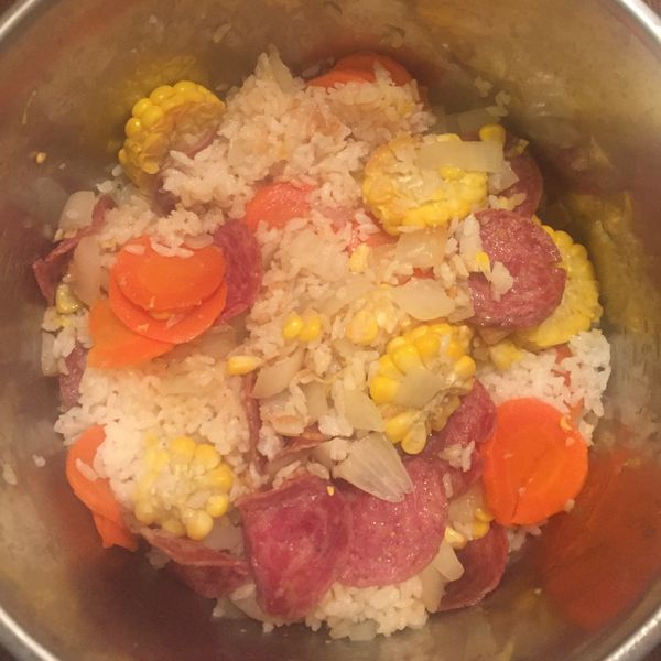 臘腸玉米炊飯（電鍋版）：劉品均 一起做