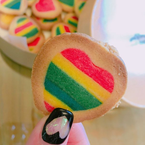 【彩虹愛心餅乾】可愛又好玩的挑戰：Sunny Chen 一起做