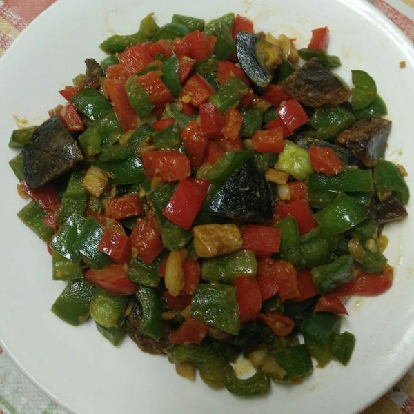 青椒炒皮蛋:螞蟻 一起做