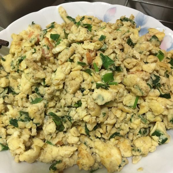 豆渣炒蛋....利用做豆漿之豆渣....：劉安琪 一起做