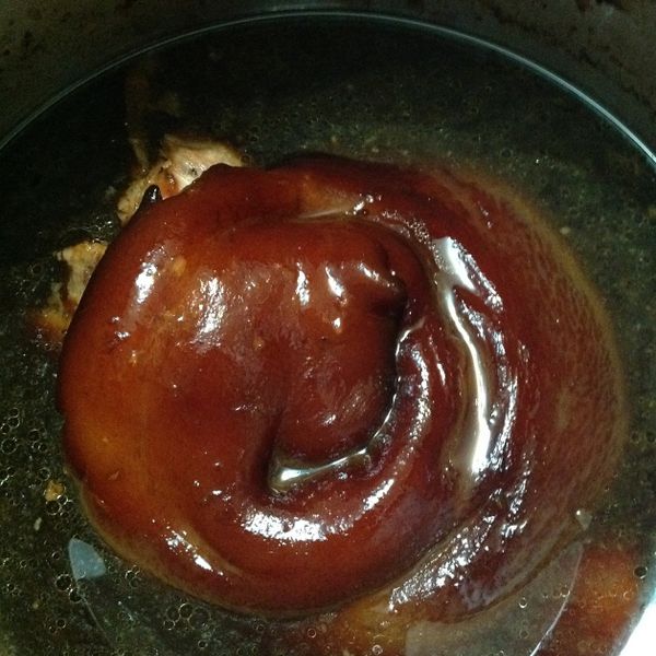 【電鍋食譜】紅燒蹄膀 Stewed Pork Hocks : 鄭美惠一起做