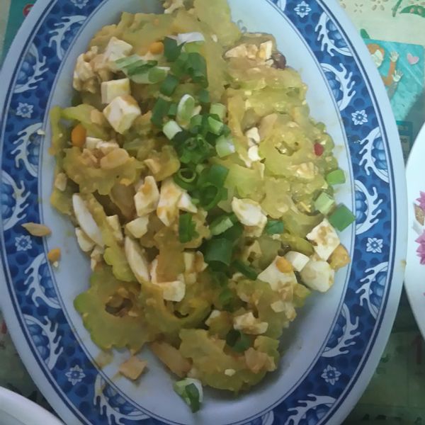 鹹蛋炒苦瓜：狠愛 一起做