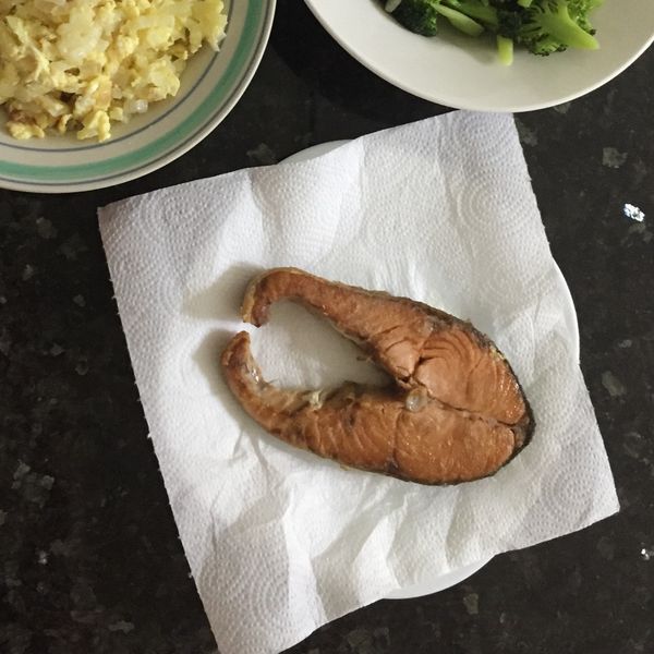 ♥我的手作料理♥ 香煎黑胡椒鮭魚：妤儒⭐️ 一起做