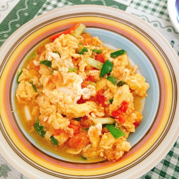 蕃茄炒蛋 : 何宥婕一起做