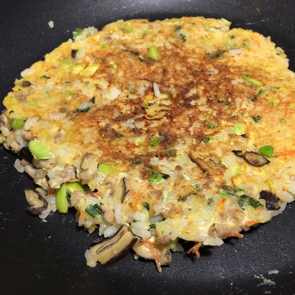 寶寶食譜【鮮蔬豬肉米煎餅】：Verna Lin 一起做