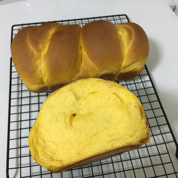 手揉南瓜拔絲吐司 : 甜點控💕一起做