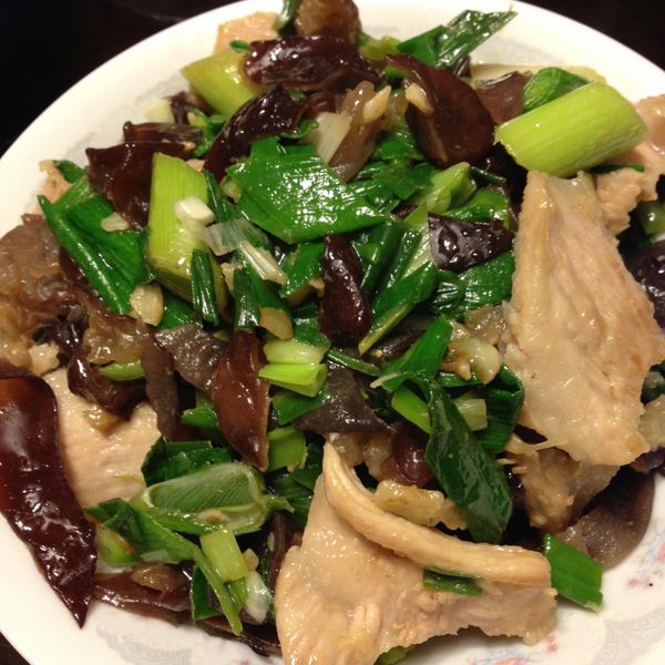 【厚生廚房】薑香肉片炒木耳 : 黃佳卿一起做