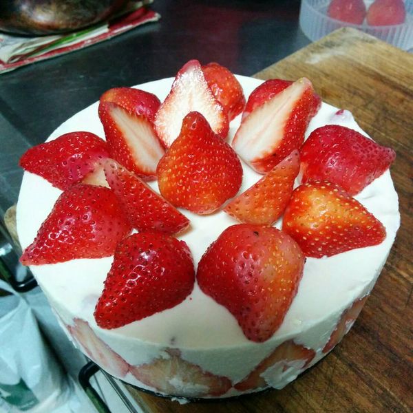 草莓生乳酪慕斯 : Shiney Tsai一起做