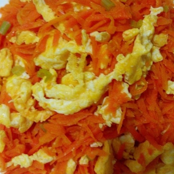 胡蘿蔔炒蛋~家常菜料理 : Chia-Ling Hou一起做
