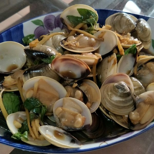 塔香炒蛤蜊 : 恩恩媽一起做