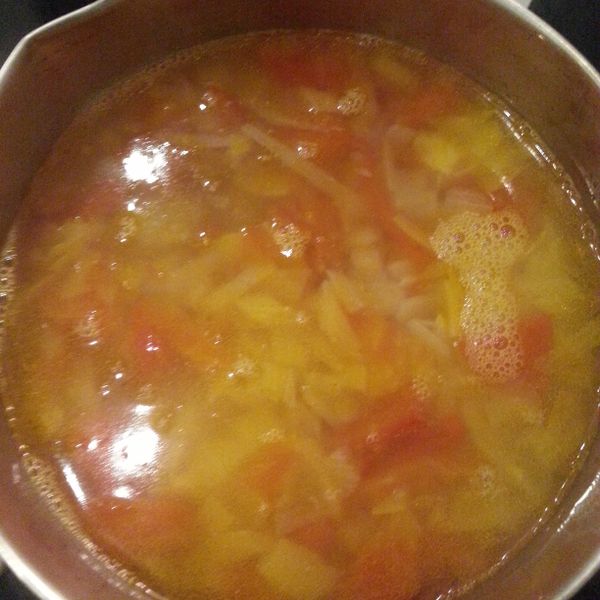 簡易 好喝 番茄洋蔥湯：Angel  Haslacher 一起做