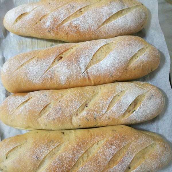 義式羅勒火腿起司麵包 : 葉心妮一起做