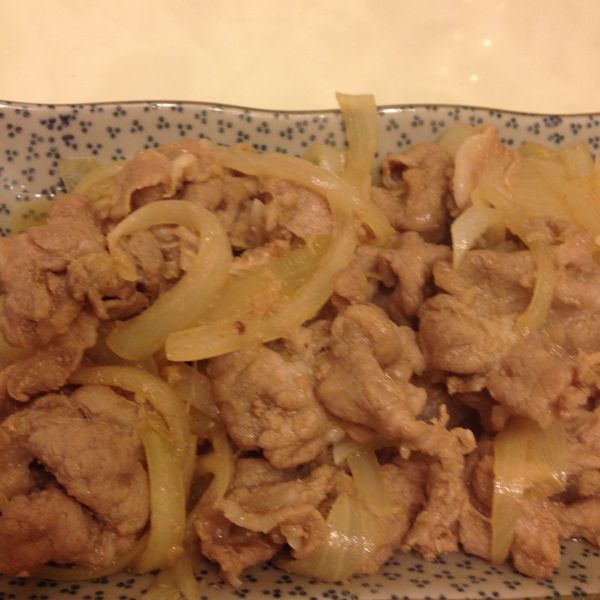 鹹甜好下飯的薑燒洋蔥豬肉：Claire Shen 一起做