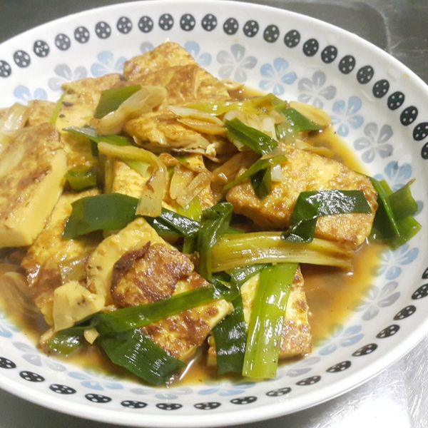 蔥燒豆腐 : 哆啦婷一起做