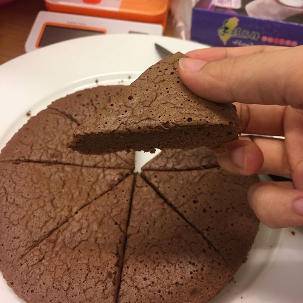 日式基礎巧克力海綿蛋糕 : 珍妮兔一起做