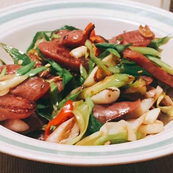 蒜苗香腸：黛西 一起做