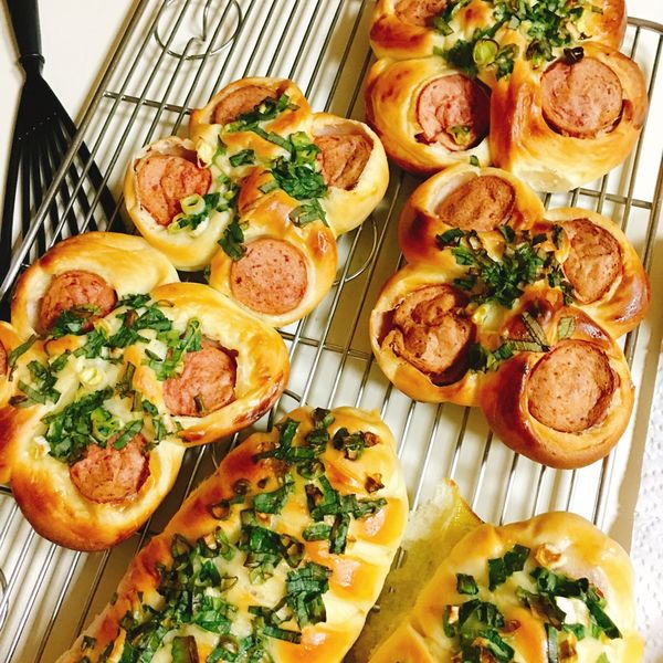 熱狗蔥花麵包：Aigge 一起做