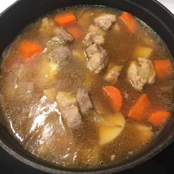 人人都會作的馬鈴薯燉肉(一鍋到底) : 黃莉華一起做