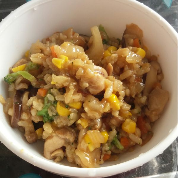 雞肉野菇炊飯：陳小漩 一起做