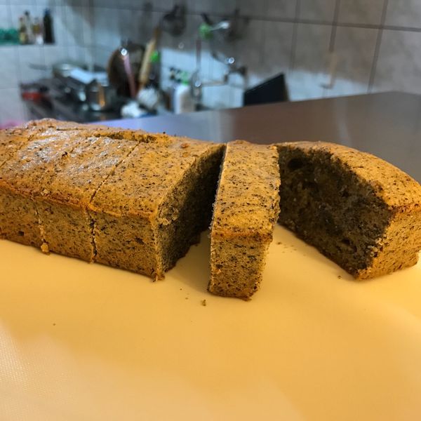 芝麻磅蛋糕(減糖減油版)：侯小玫 一起做